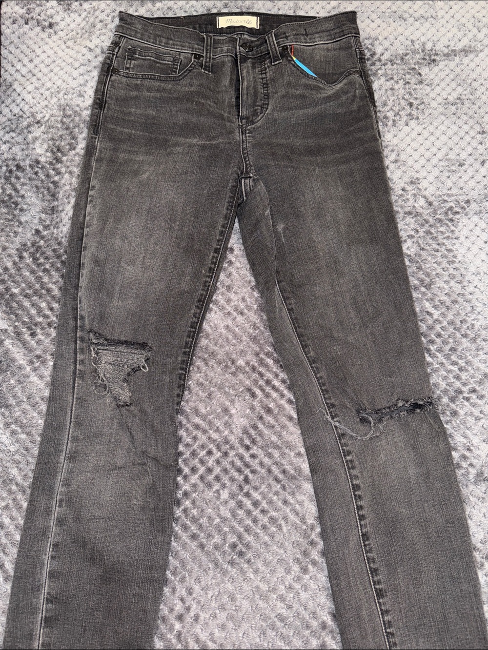 Madewell women’s skinny distressed Black Washed Jeans - Picture 6 of 7